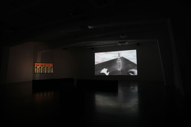 did i? (installation view), Hiraki Sawa  artclub1563, Seoul,  2011, photo © Hiraki Sawa