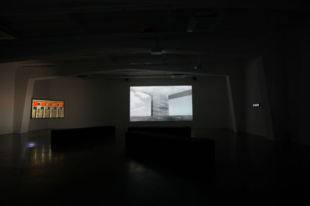 did i? (installation view), Hiraki Sawa  artclub1563, Seoul,  2011, photo © Hiraki Sawa